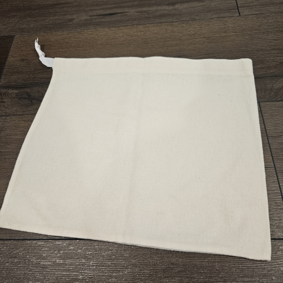 Jimmy Choo Cream Dust Bag - Picture 2 of 4